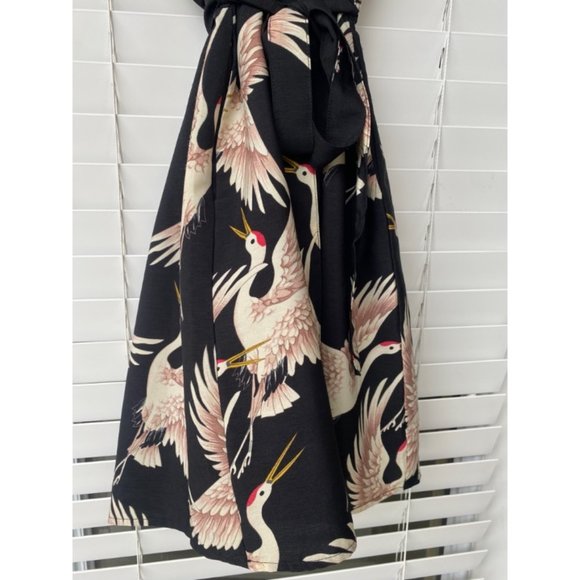 Onze Montreal - Black Crane Dress - pockets, tie waist, cap sleeves - Picture 3 of 3